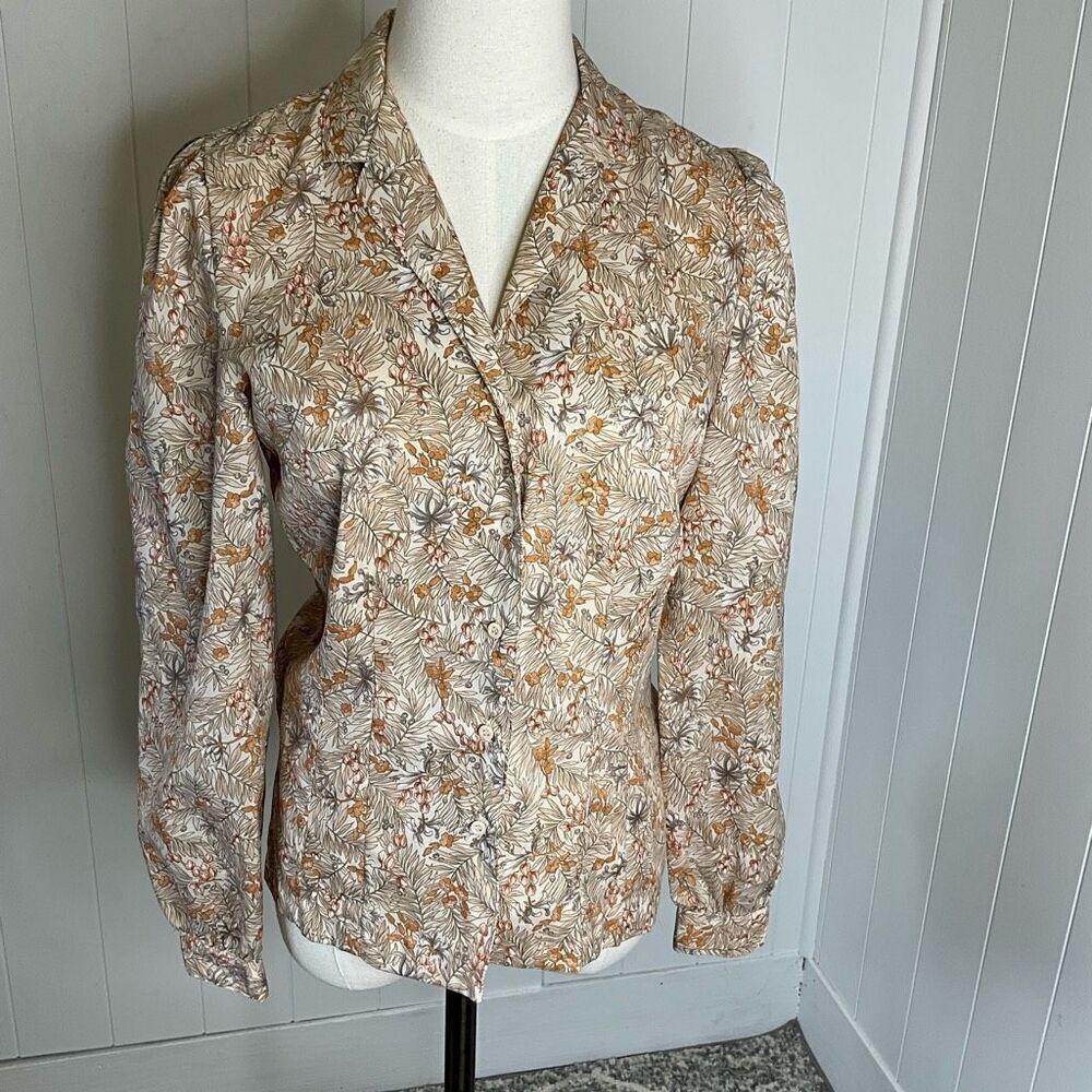 Bobbie Brooks Womens Size Medium Button Front Shirt Tan Brown Floral Long Sleeve